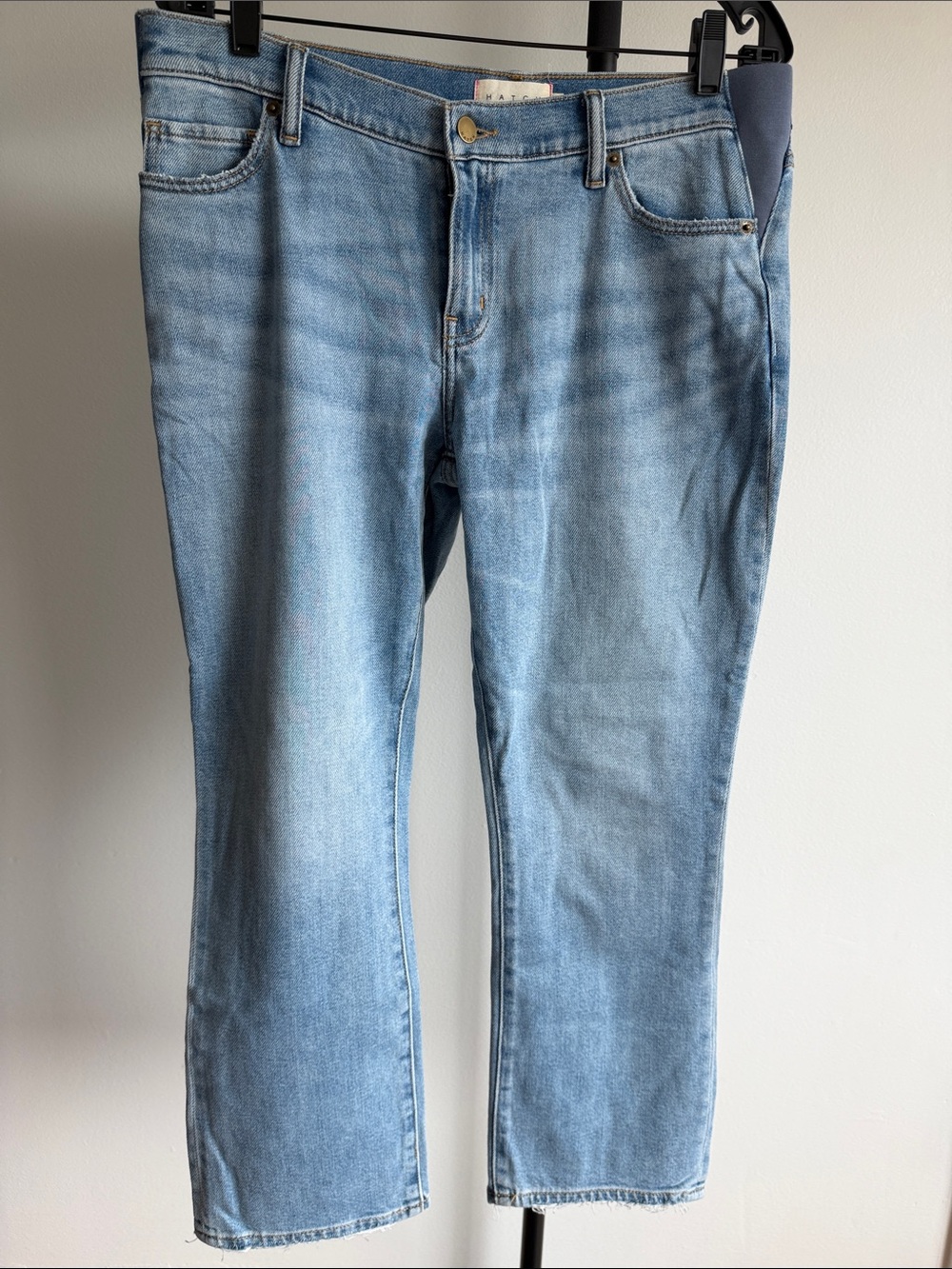HATCH The Crop Maternity Jeans – Light Wash – Size 30